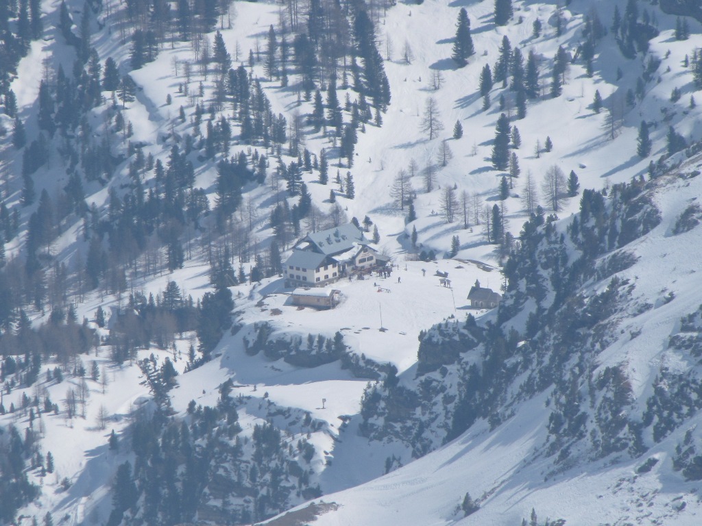 Rifugi e Bivacchi d''Italia.......